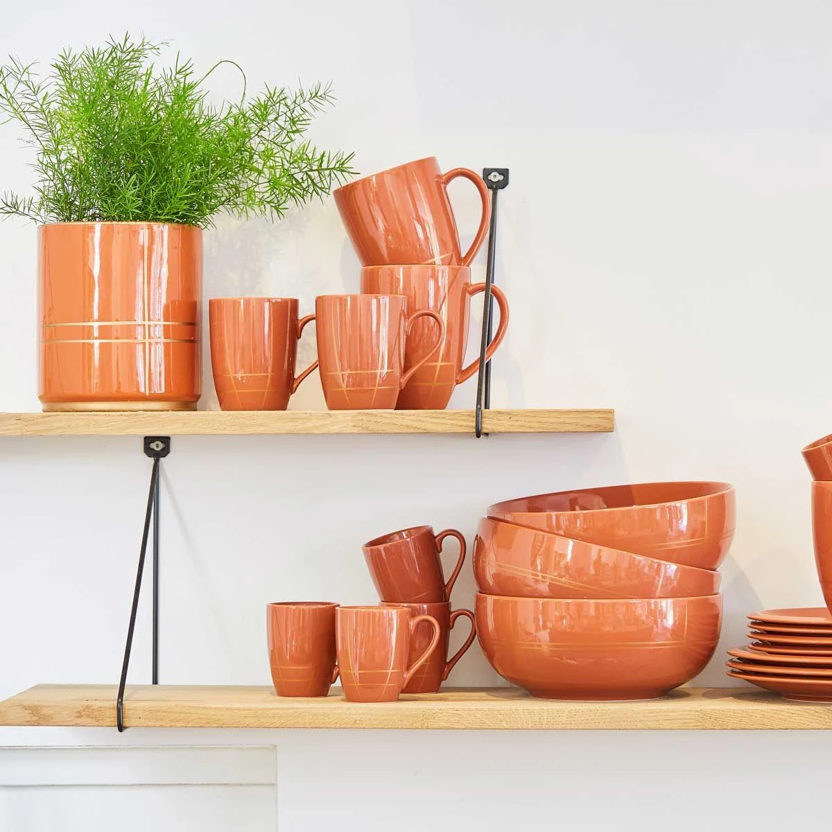 Riverdale Dinerbord Suzie Oranje D 26,6 H 2,3 Cm 4 Riverdale Dinerbord Suzie Oranje D 26,6 H 2,3 Cm - Afbeelding 2